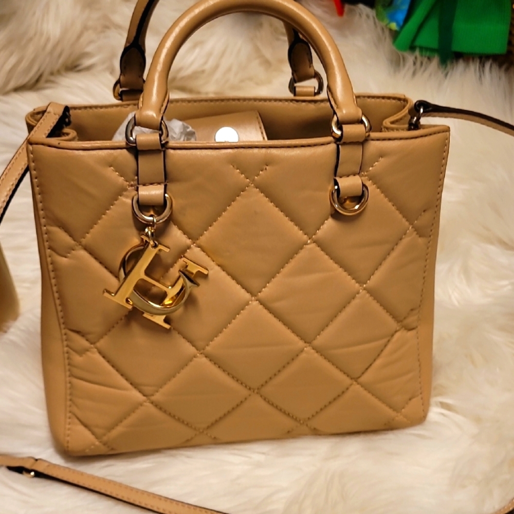 Carolina Herrera Elegant Tan Quilted Handbag